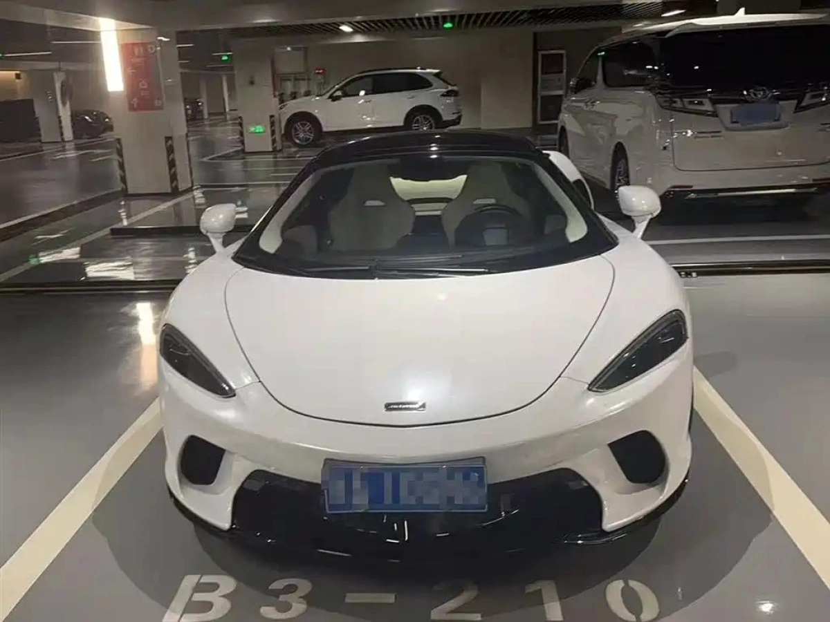 MCLAREN GT  2022