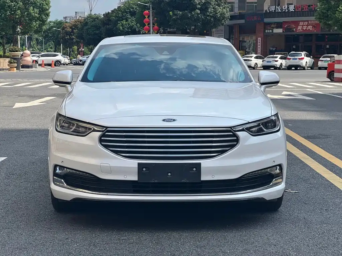 FORD TAURUS
