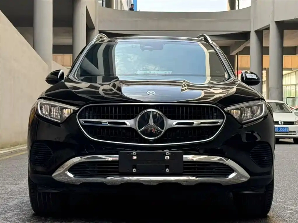 MERCEDES BENZ GLC