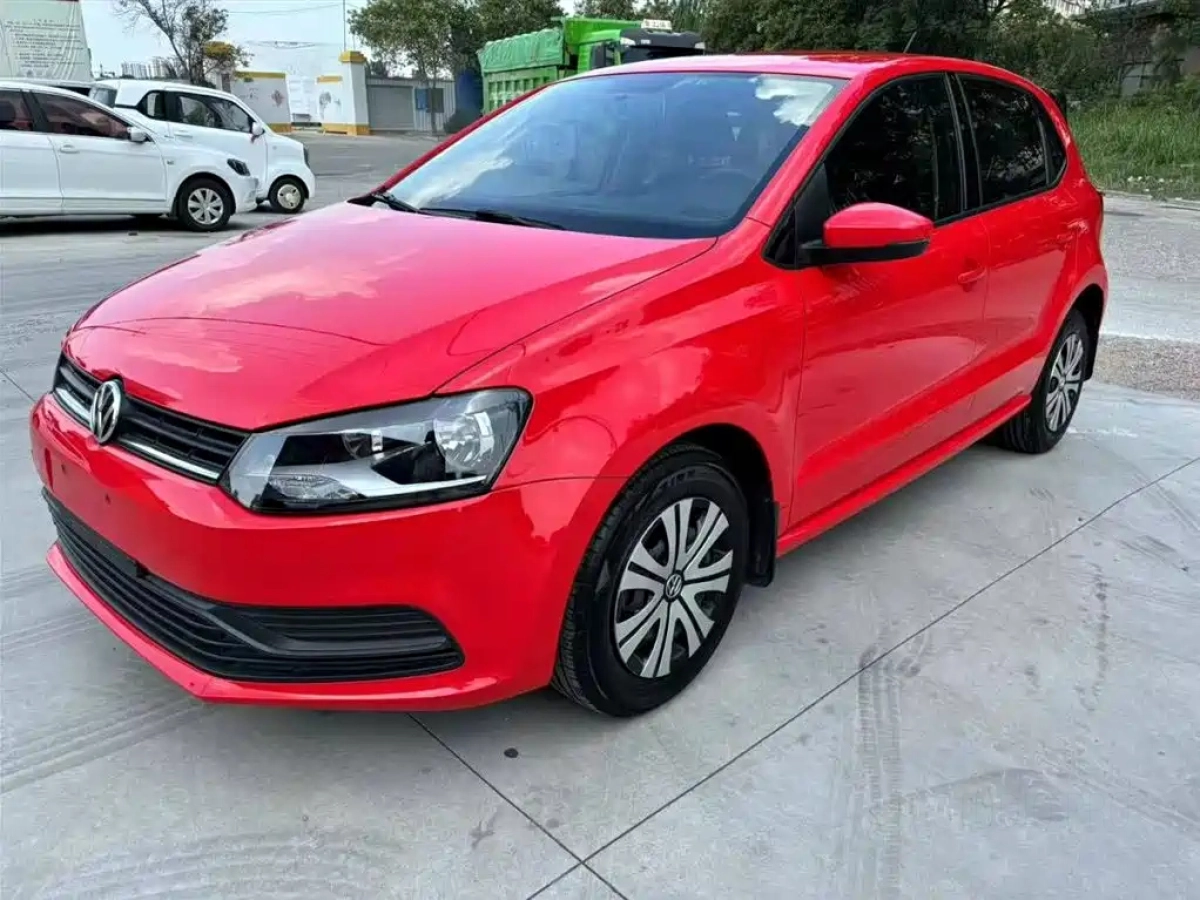 VOLKSWAGEN POLO