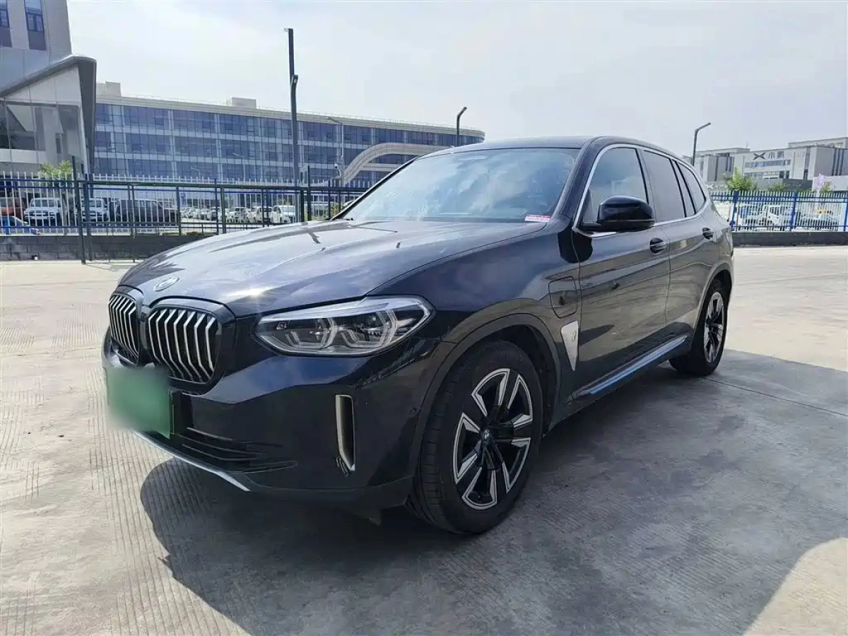 BMW IX3