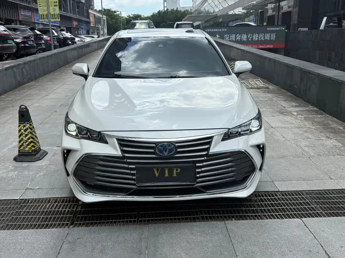 TOYOTA AVALON  2019