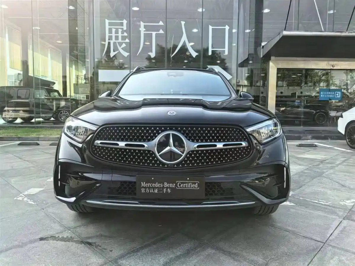 MERCEDES BENZ GLC