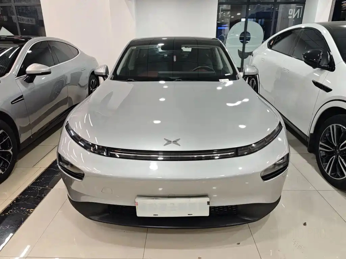 XPENG MOTORS P7