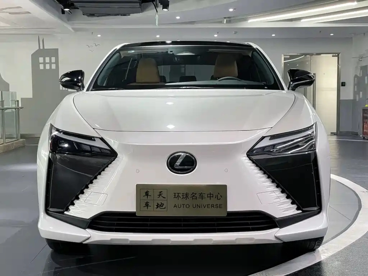 LEXUS RZ