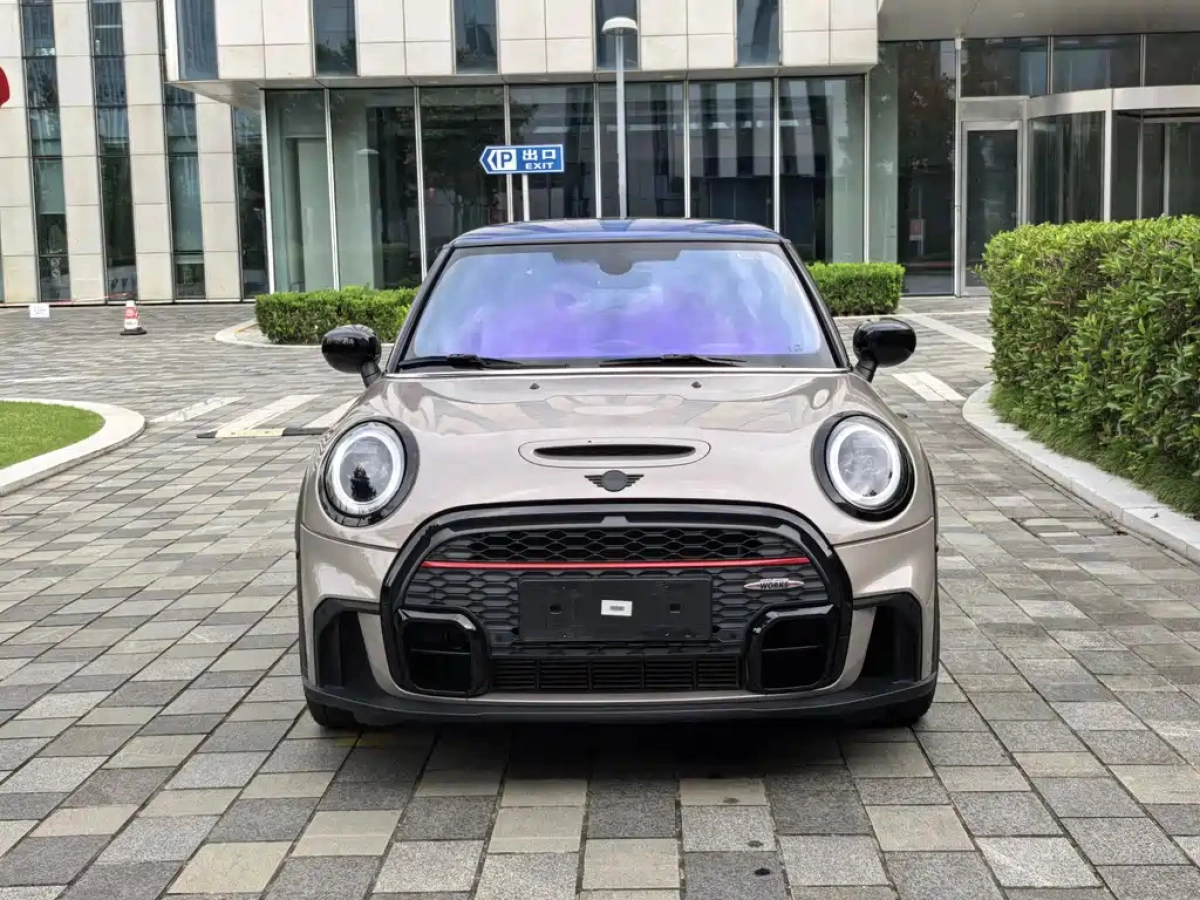 MINI JCW