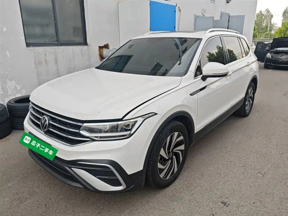 VOLKSWAGEN TIGUAN L  2023
