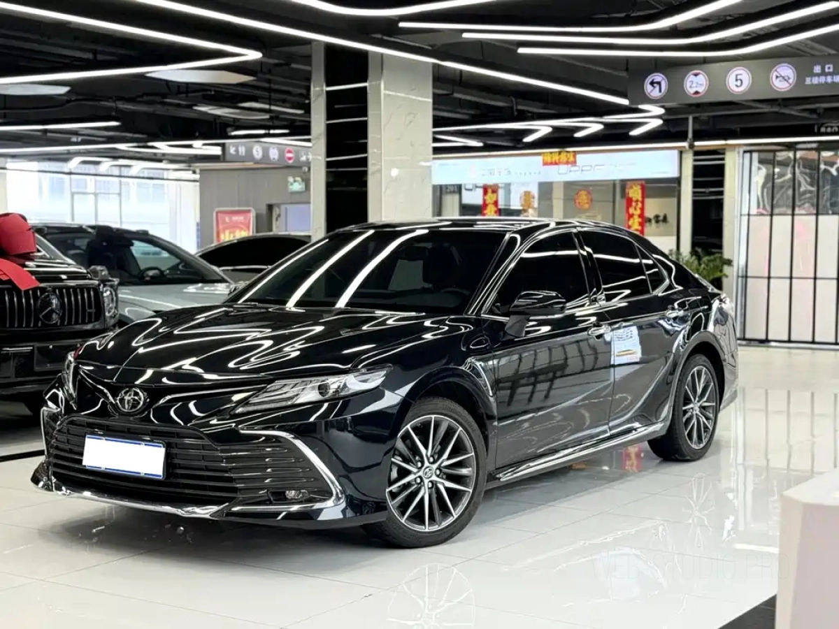 TOYOTA CAMRY  2023