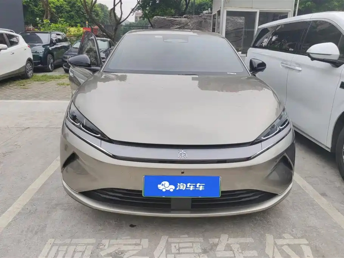 BYD QIN L