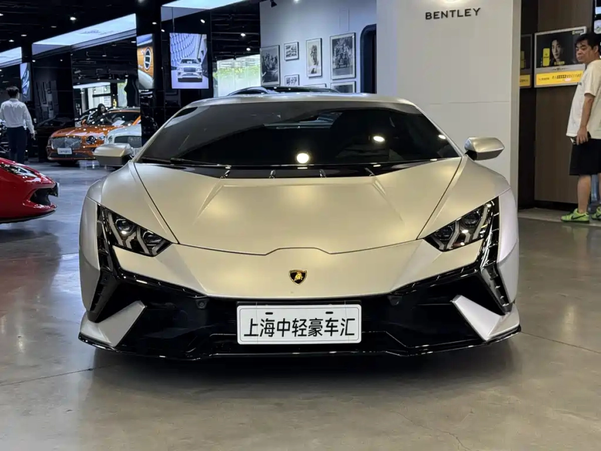 LAMBORGHINI HURACAN