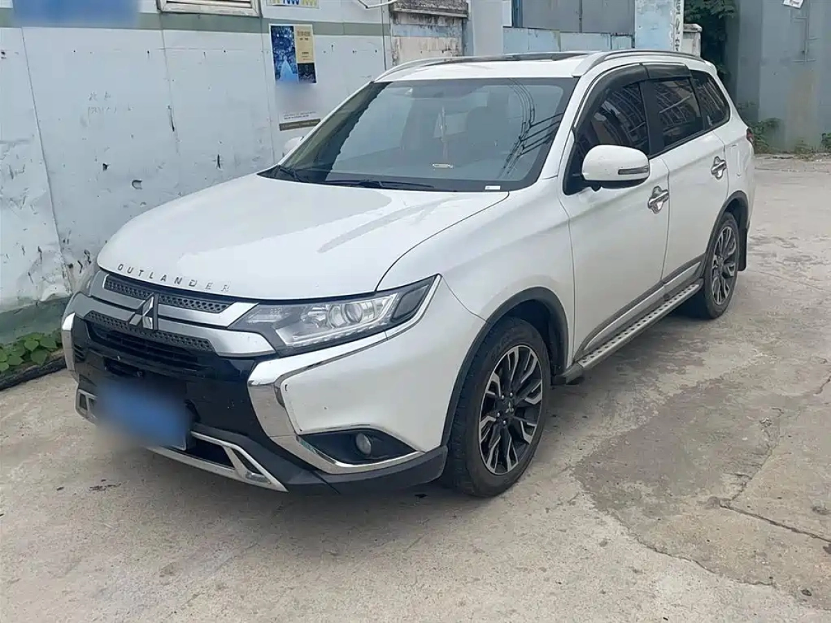 MITSUBISHI OUTLANDER