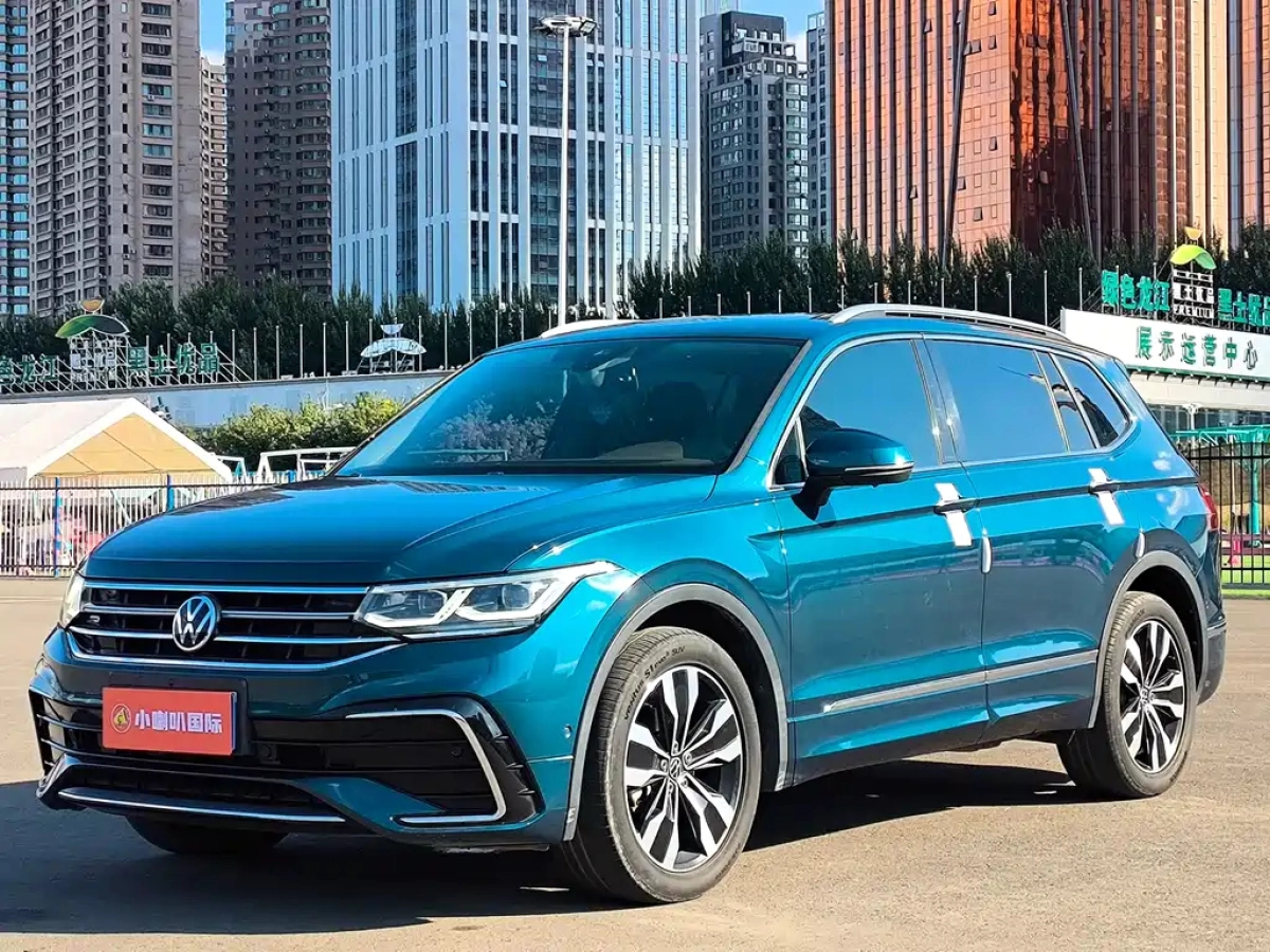 VOLKSWAGEN TIGUAN L