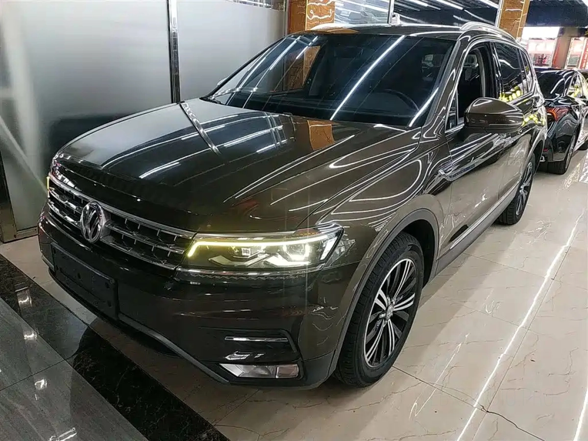 VOLKSWAGEN TIGUAN L  2019