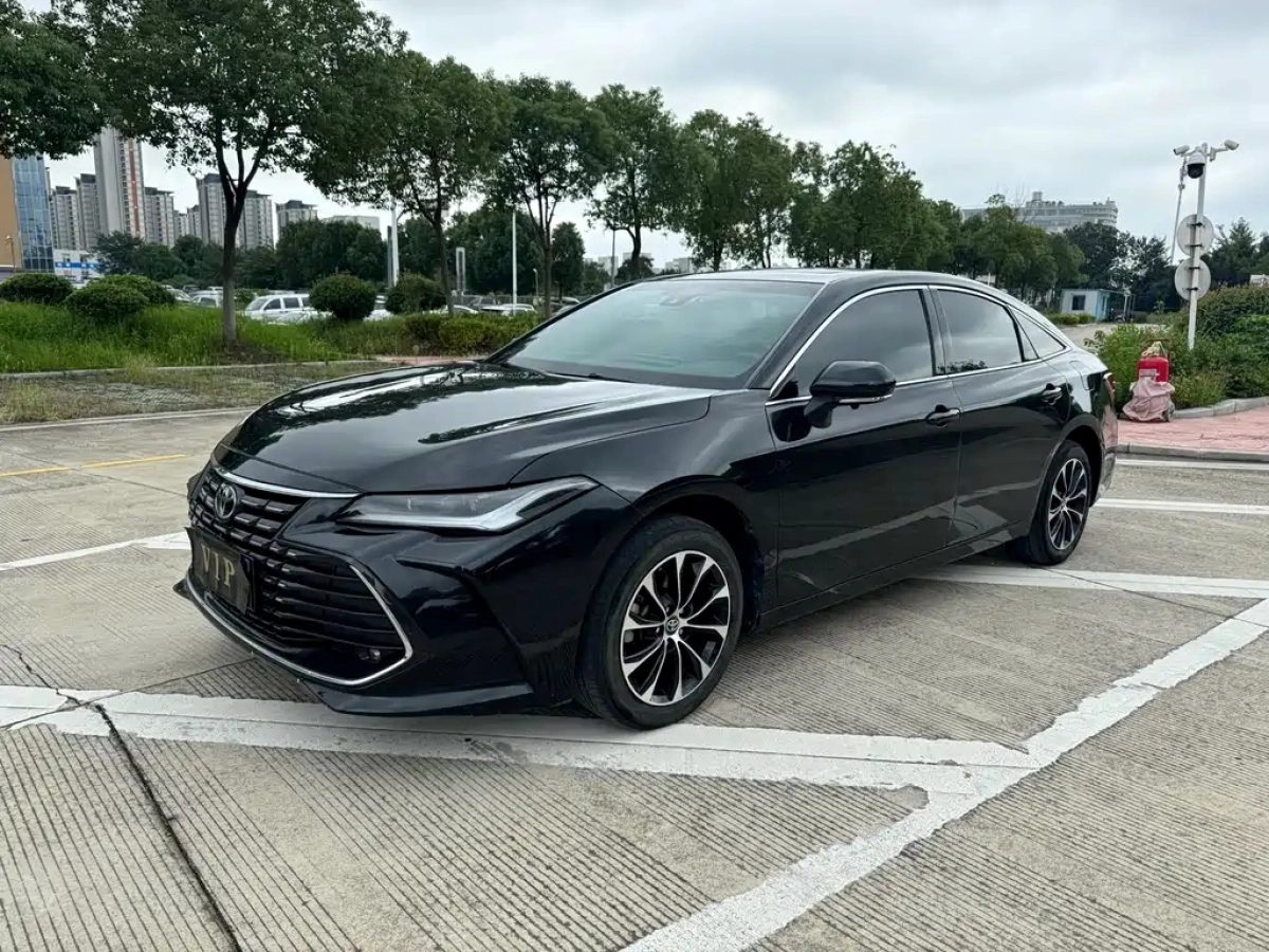 TOYOTA AVALON  2023