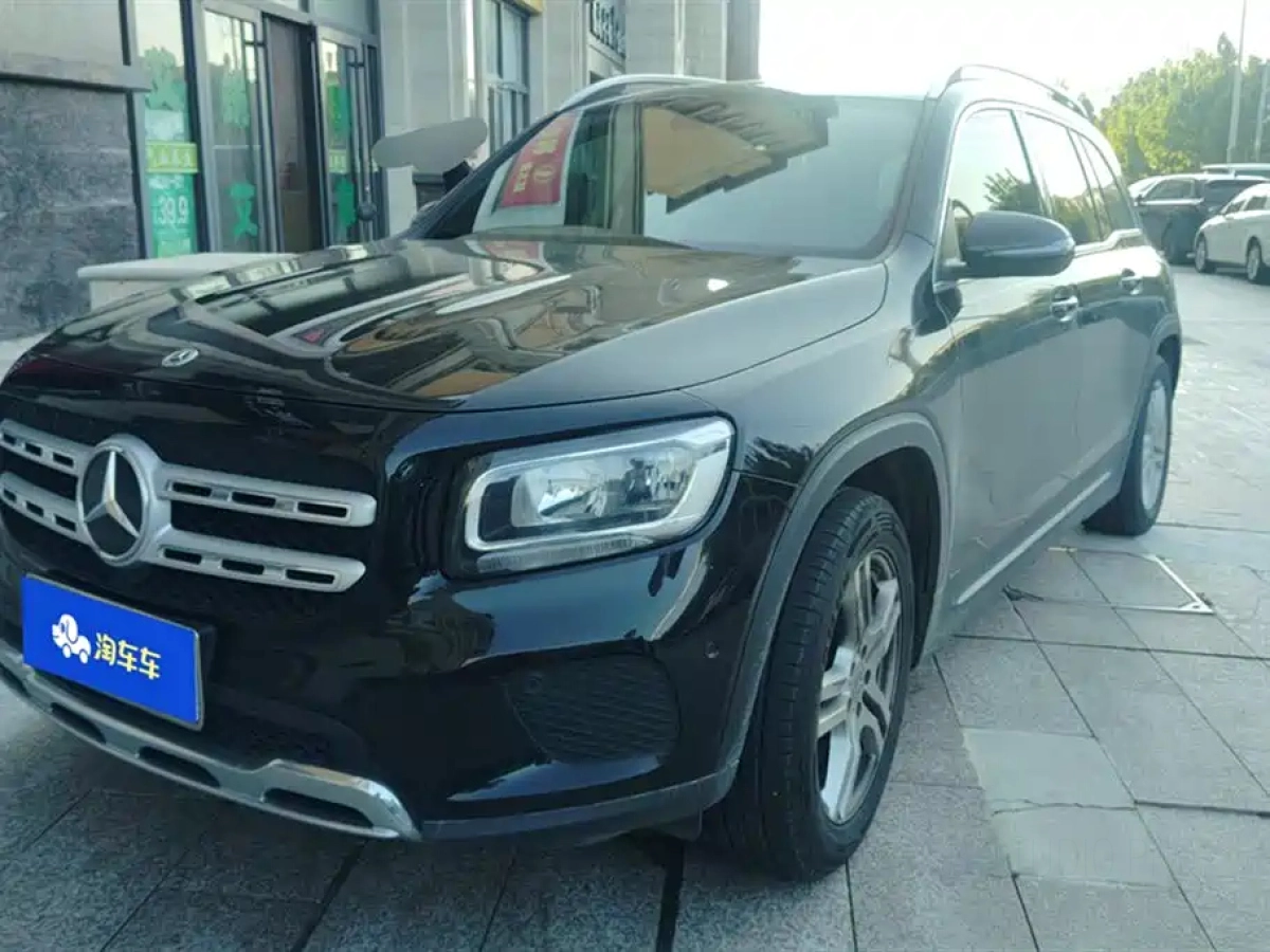 MERCEDES BENZ GLB