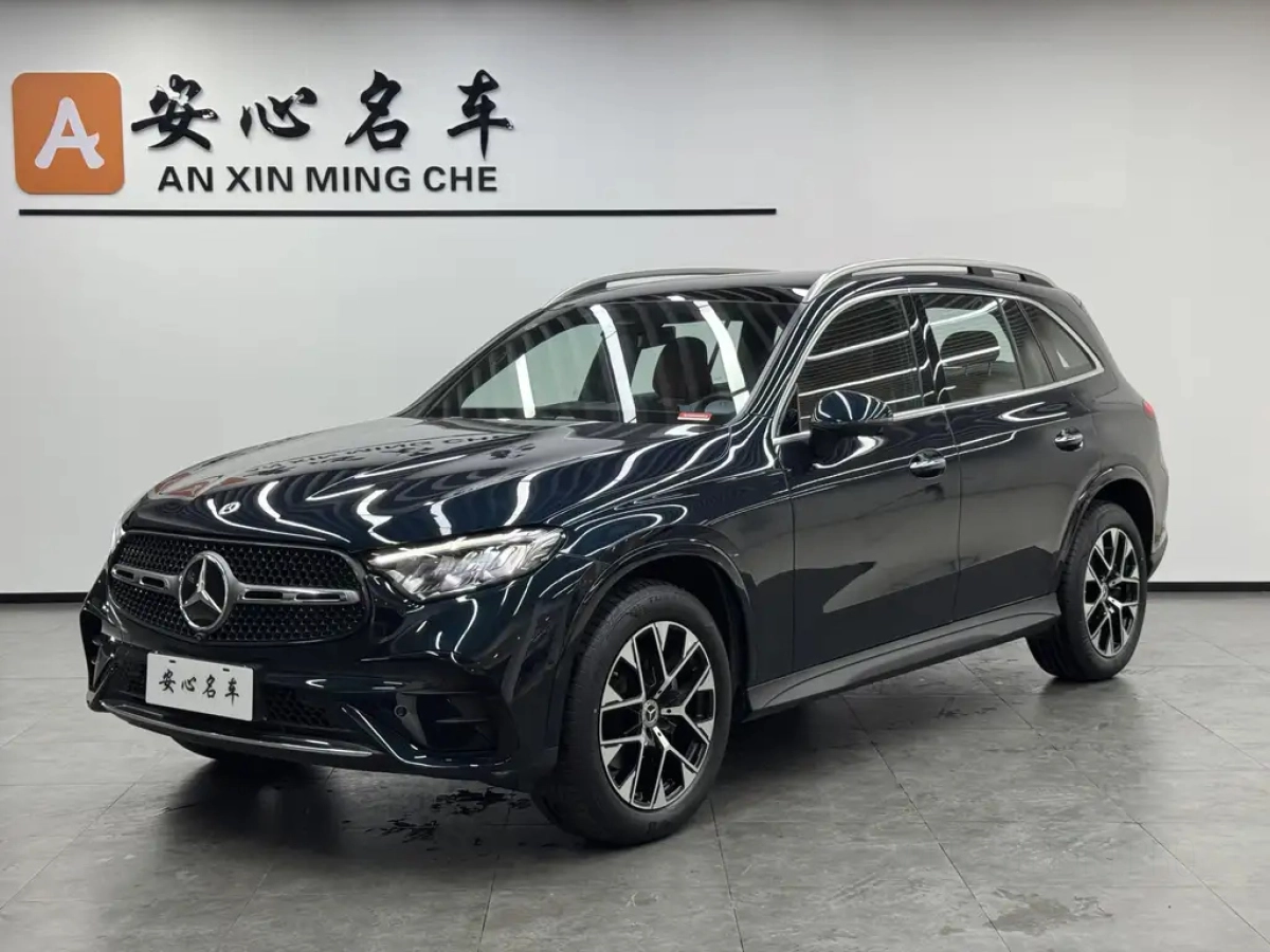 MERCEDES BENZ GLC