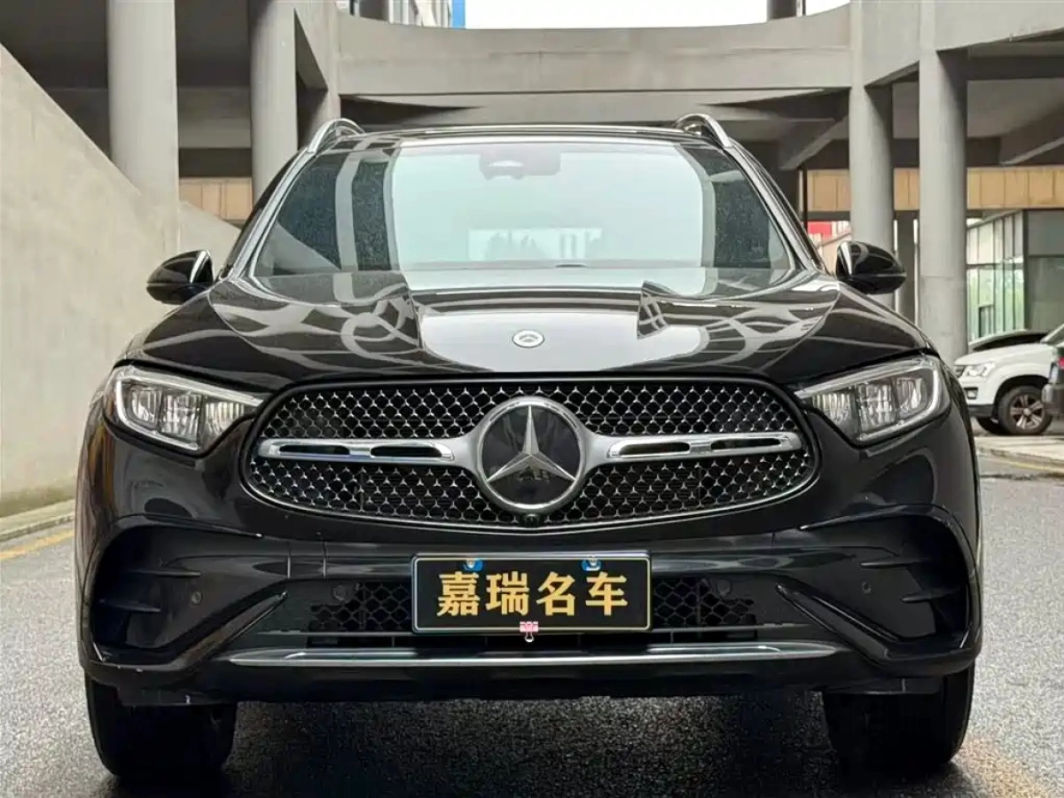 MERCEDES BENZ GLC