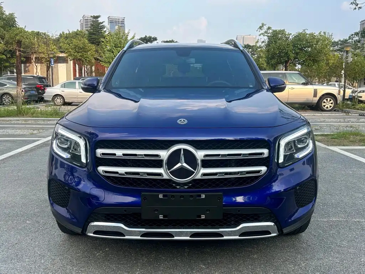 MERCEDES BENZ GLB