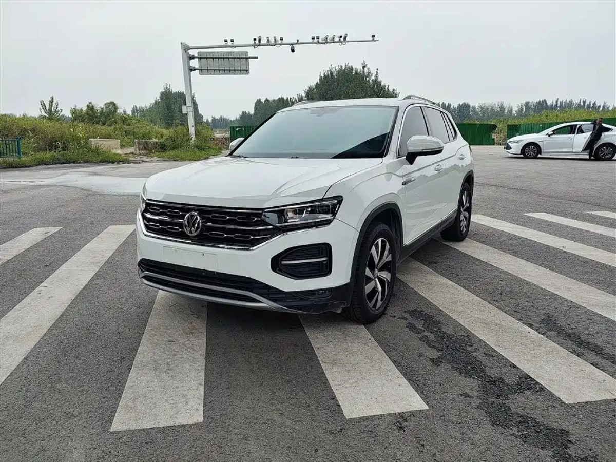 VOLKSWAGEN TAYRON  2021