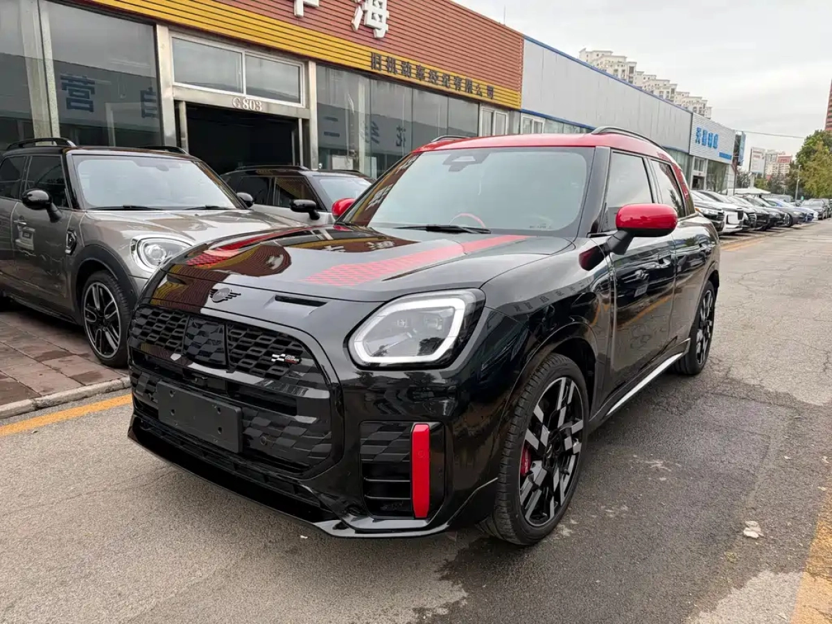 MINI JCW COUNTRYMAN  2024