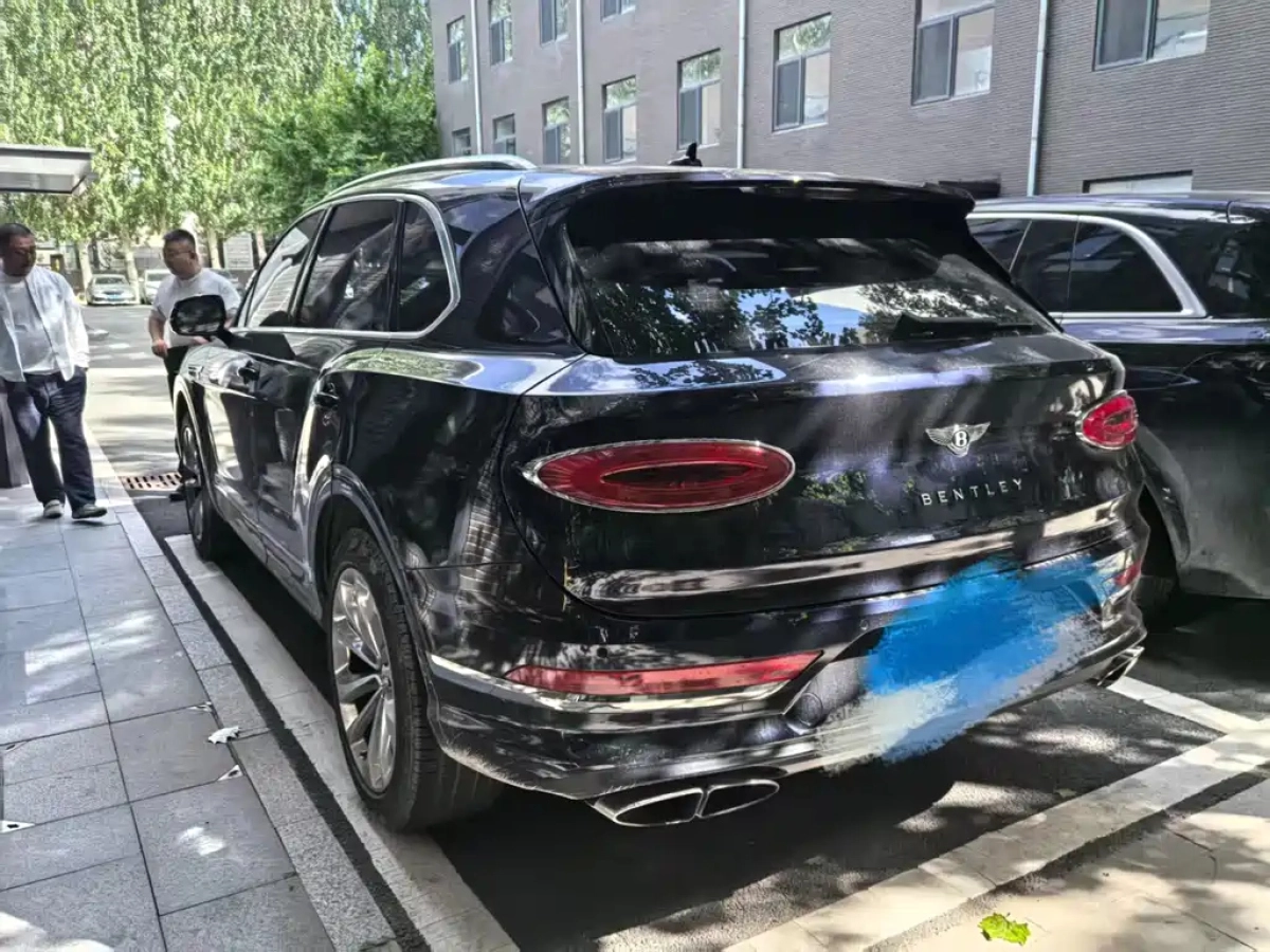 BENTLEY BENTAYGA