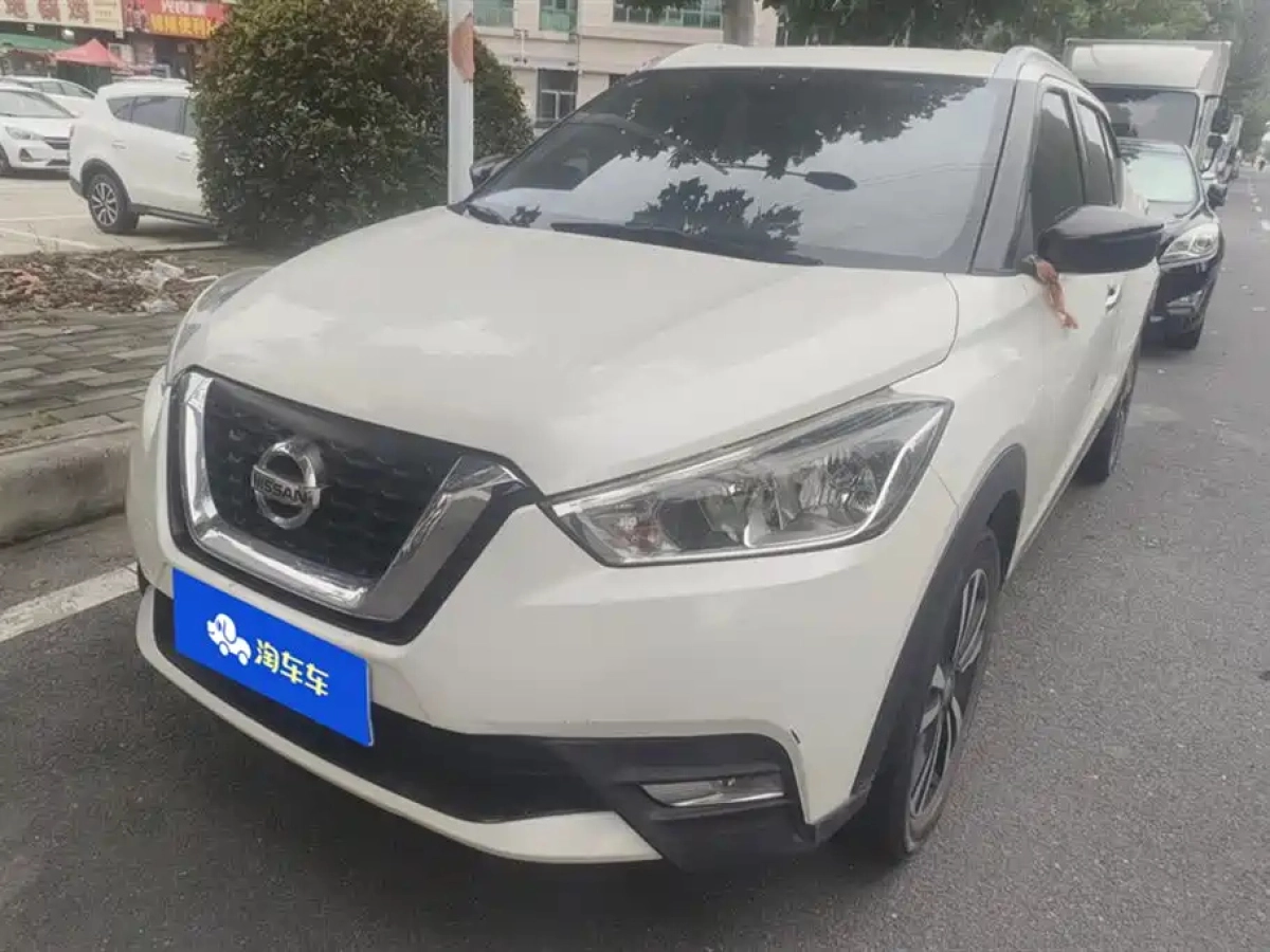 NISSAN KICKS  2019