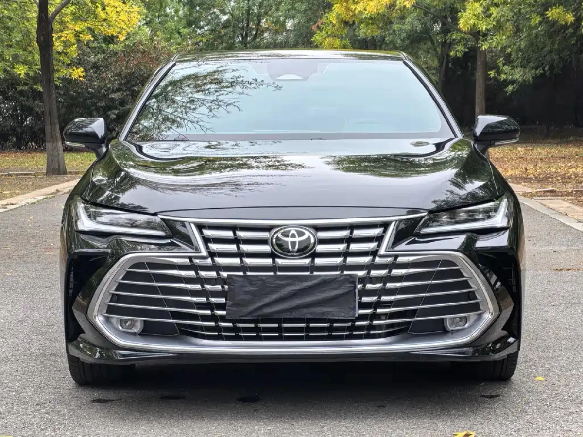 TOYOTA AVALON  2025