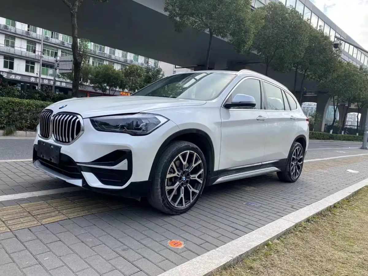 BMW X1  2021