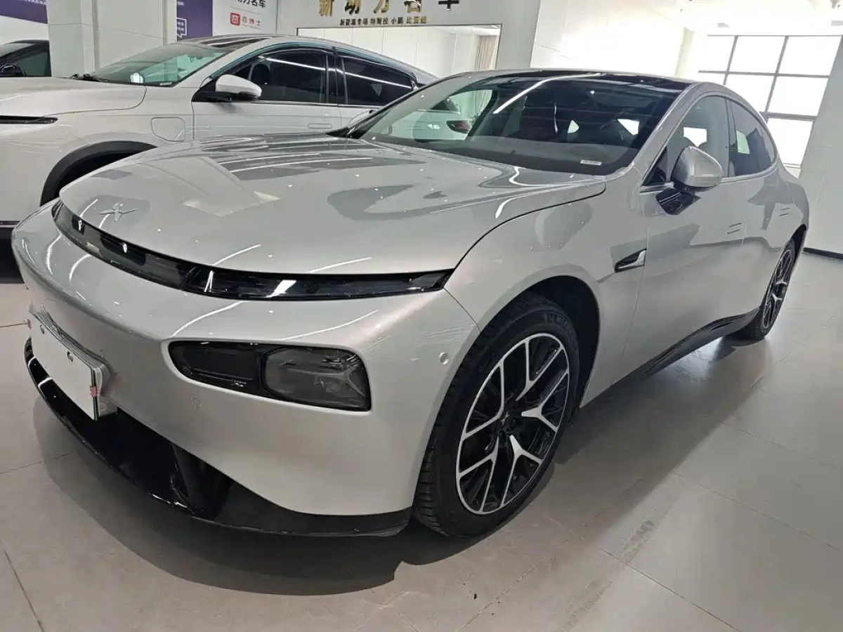 XPENG MOTORS P7  2023