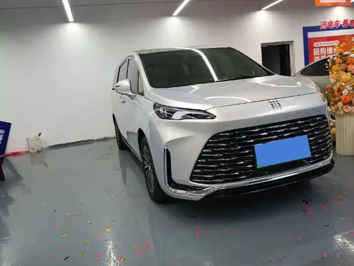 BUICK GL8 NEW ENERGY