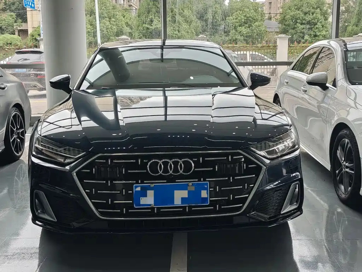 AUDI A7L