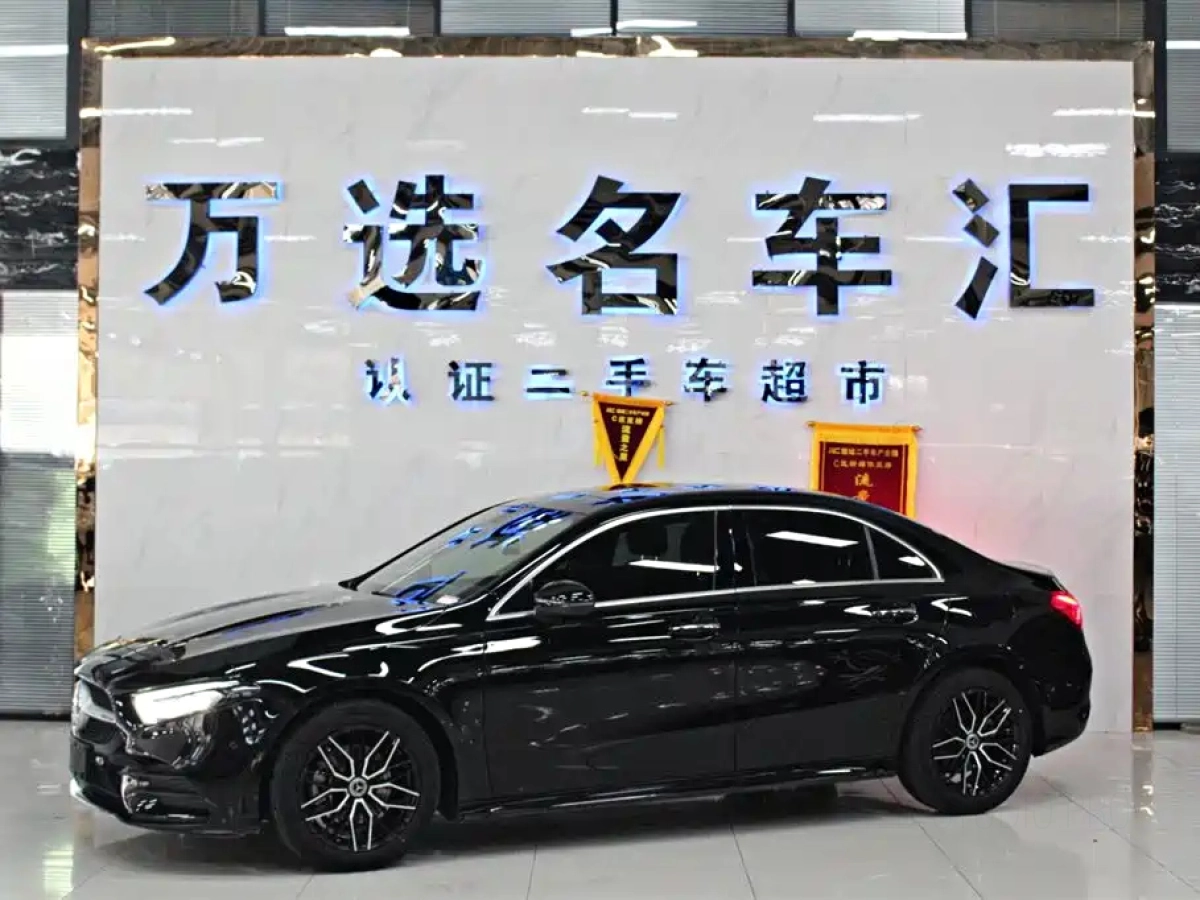 MERCEDES BENZ A-CLASS  2019