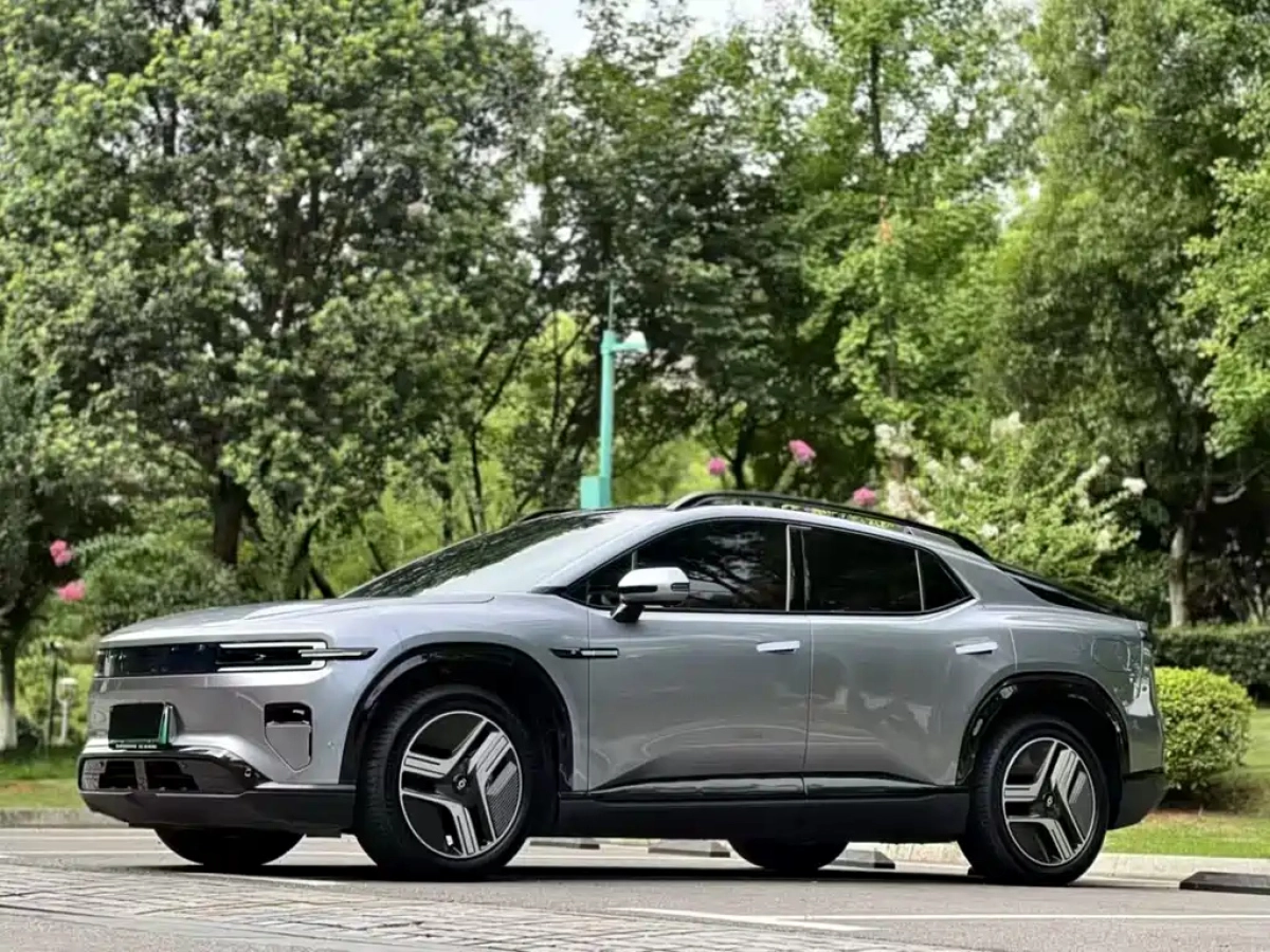 CHANGAN QUYUAN E07  2024