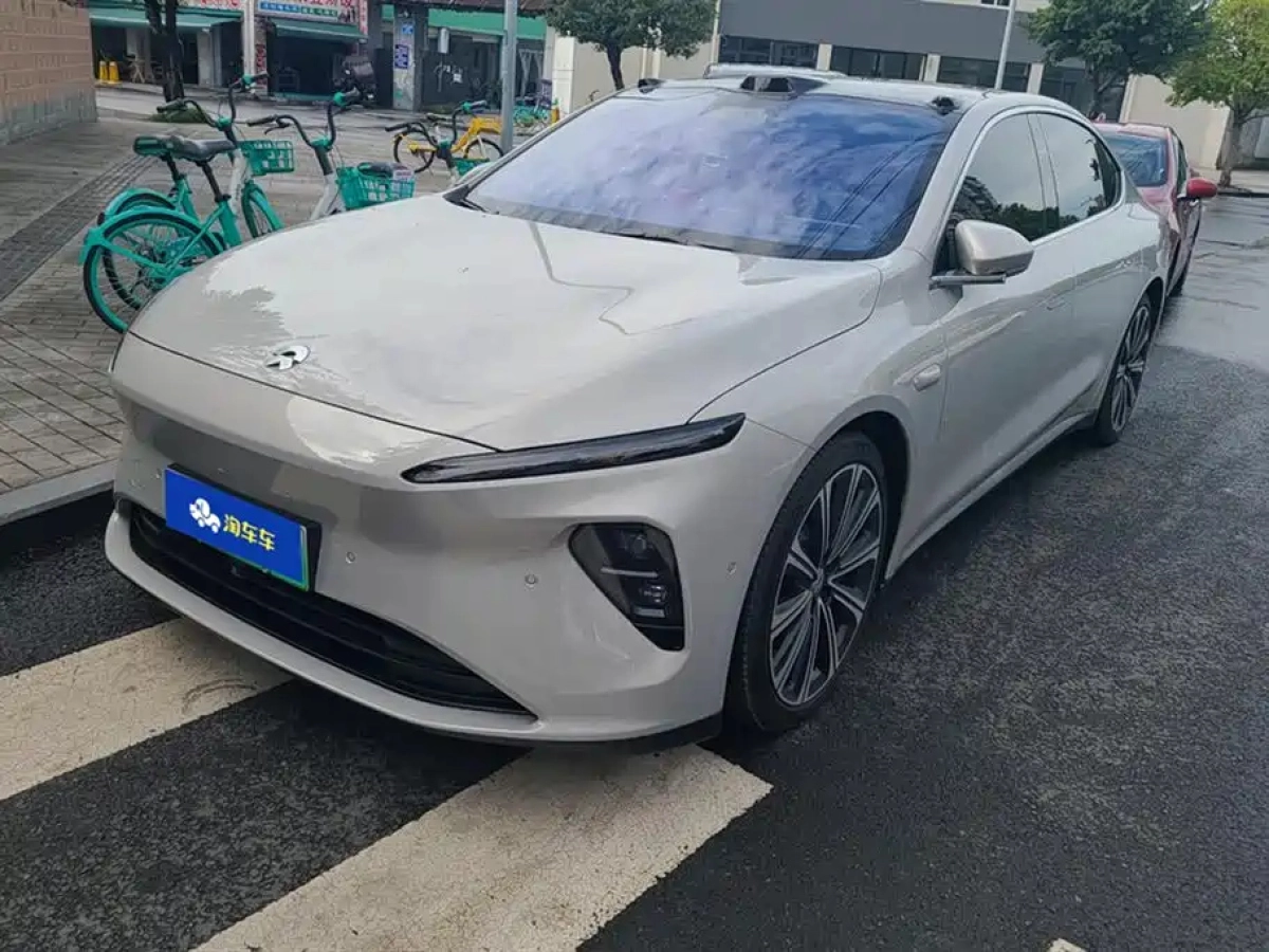 NIO ET7
