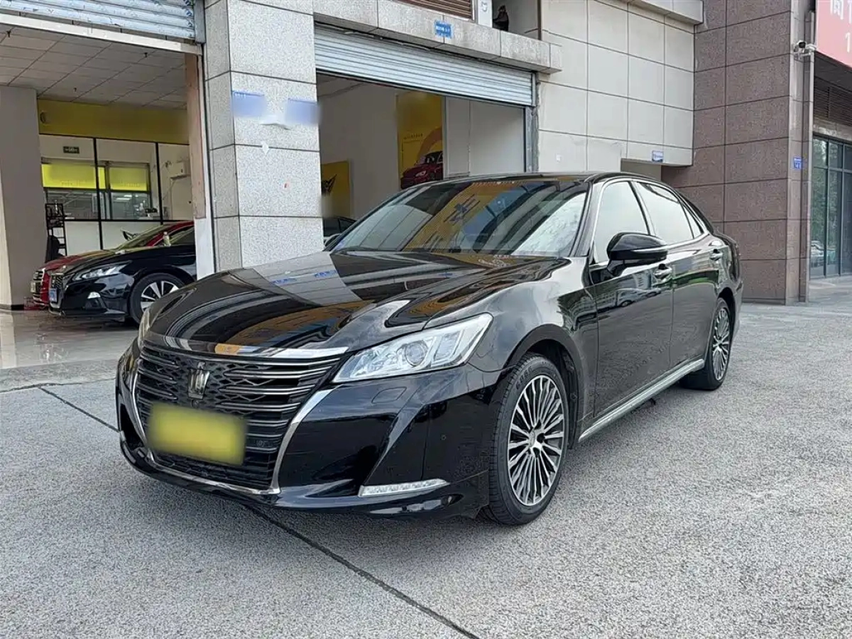 TOYOTA CROWN  2019