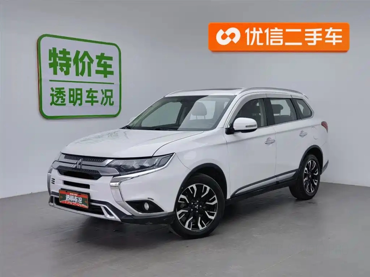 MITSUBISHI OUTLANDER  2020