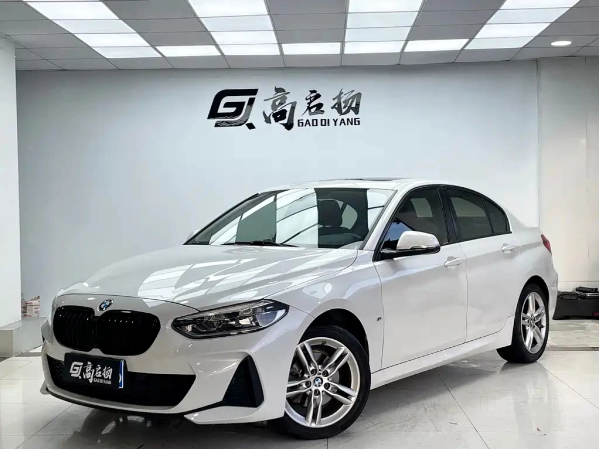 BMW 1-SERIES  2021
