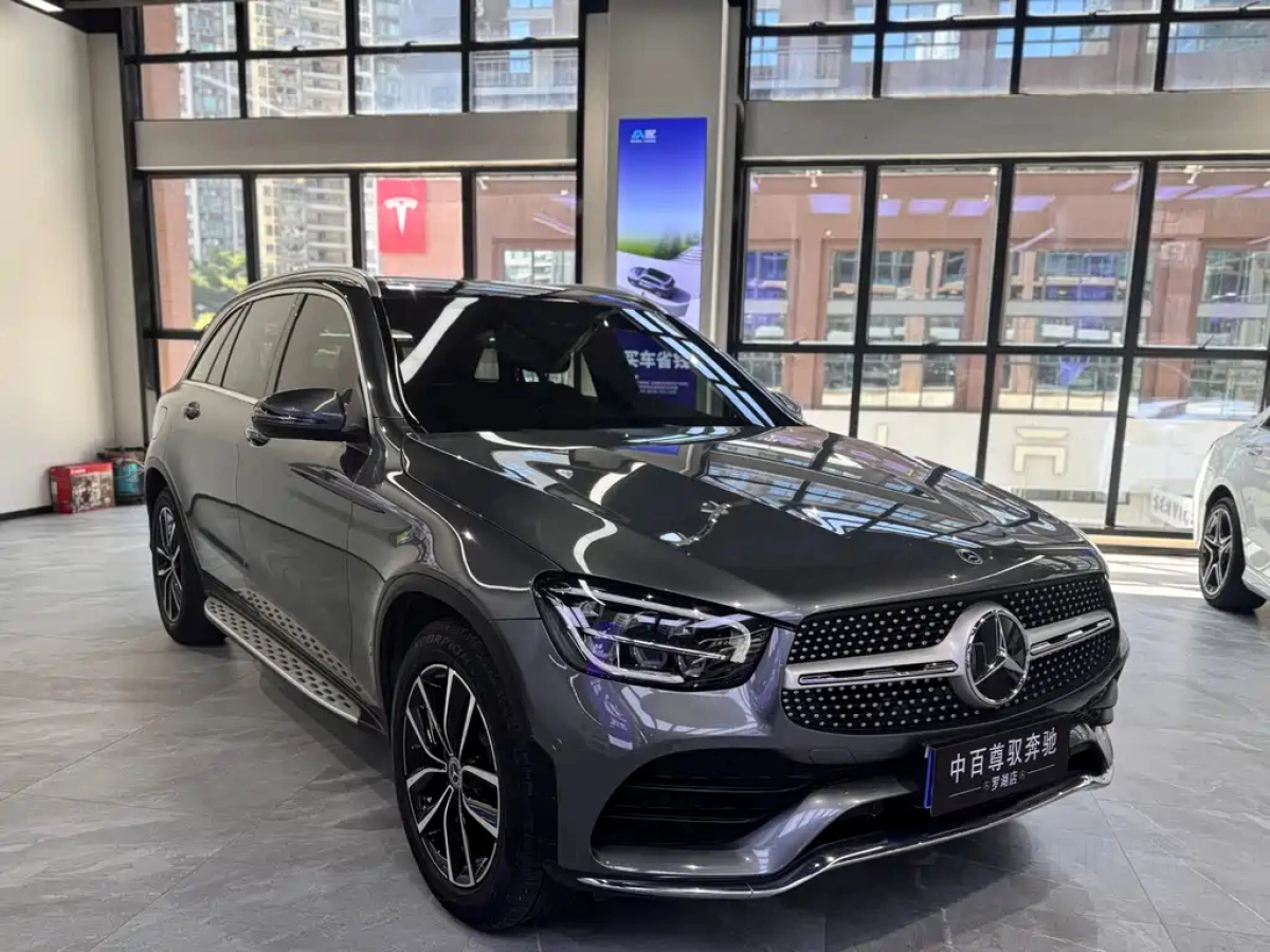 MERCEDES BENZ GLC