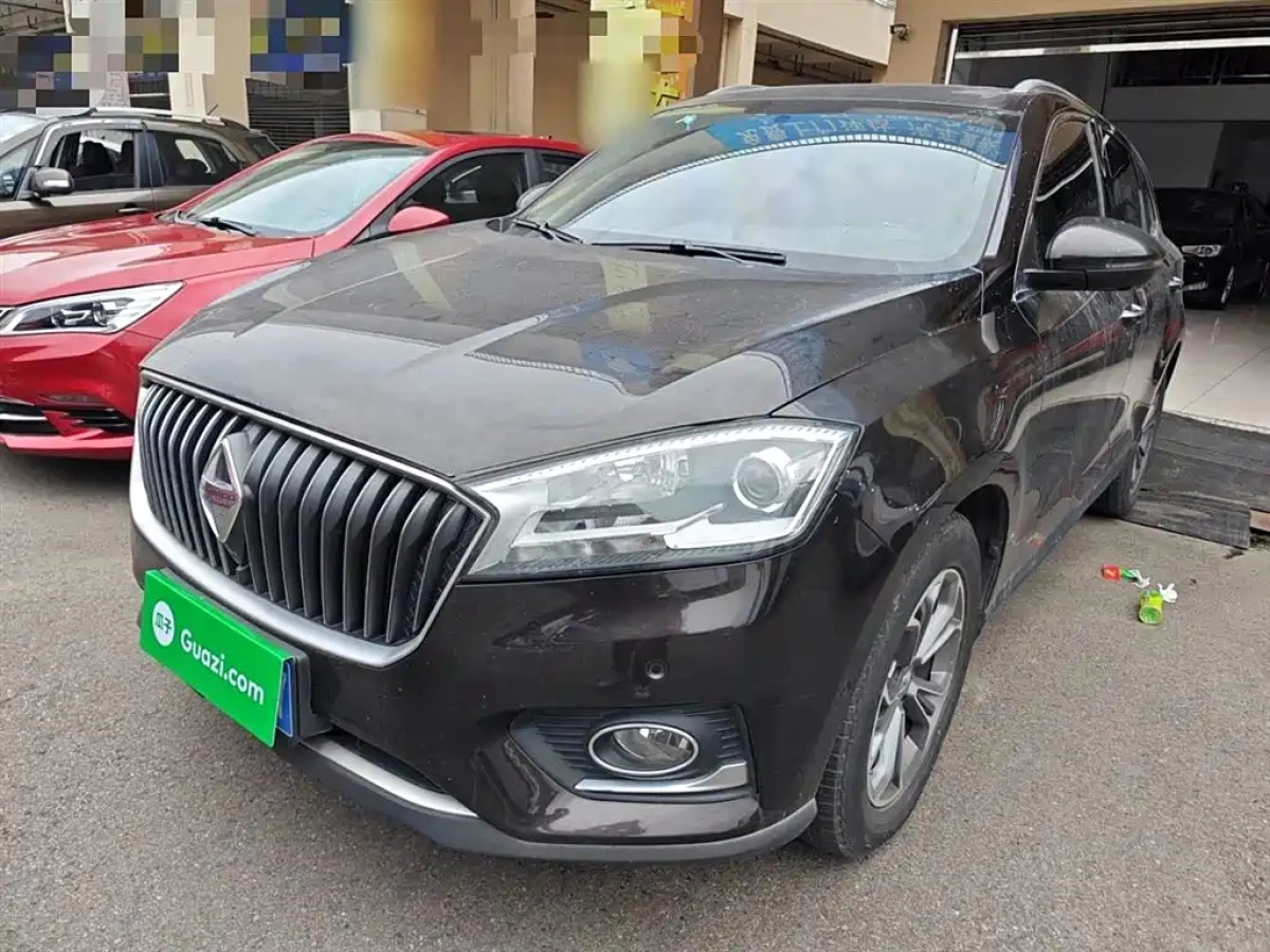 BORGWARD BX7
