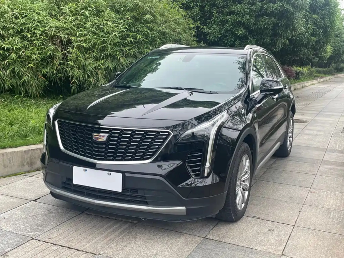 CADILLAC XT4