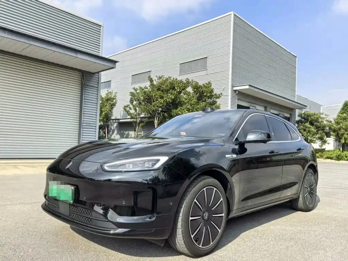 HUAWEI HARMON AITO M5  2024