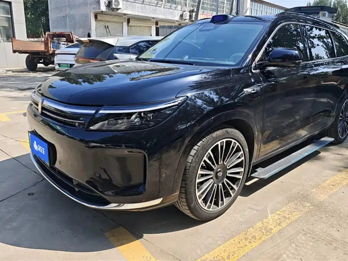 HUAWEI HARMON AITO M7  2024