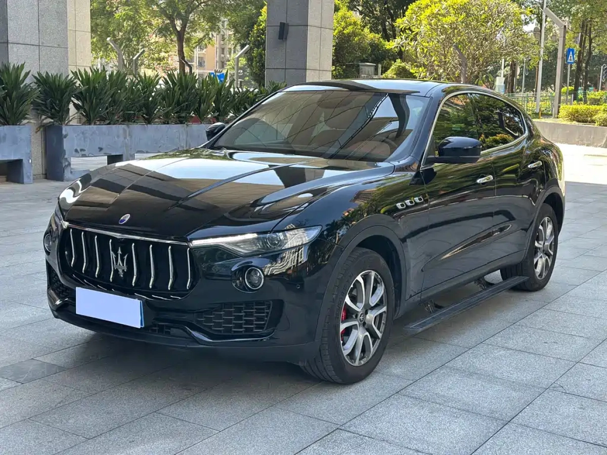 MASERATI LEVANTE