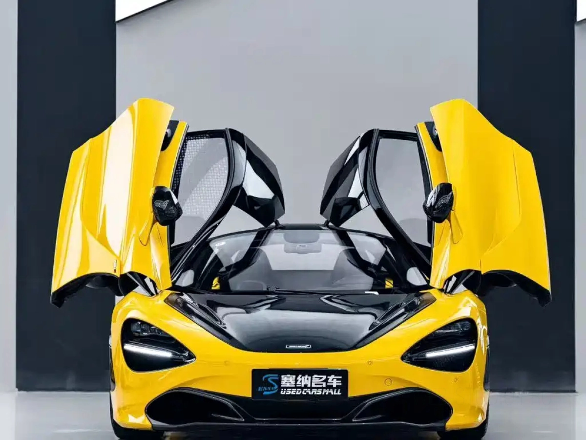 MCLAREN 720S
