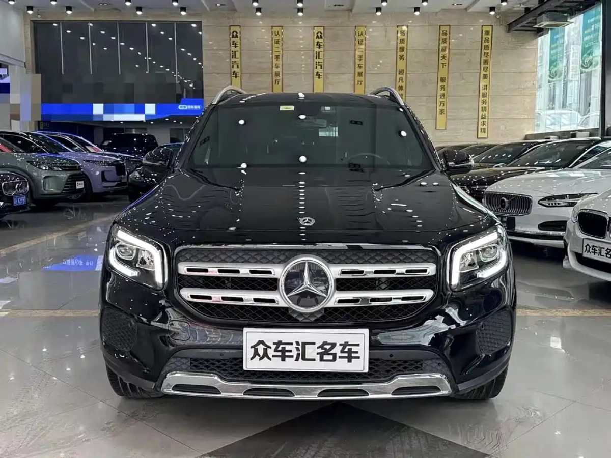 MERCEDES BENZ GLB