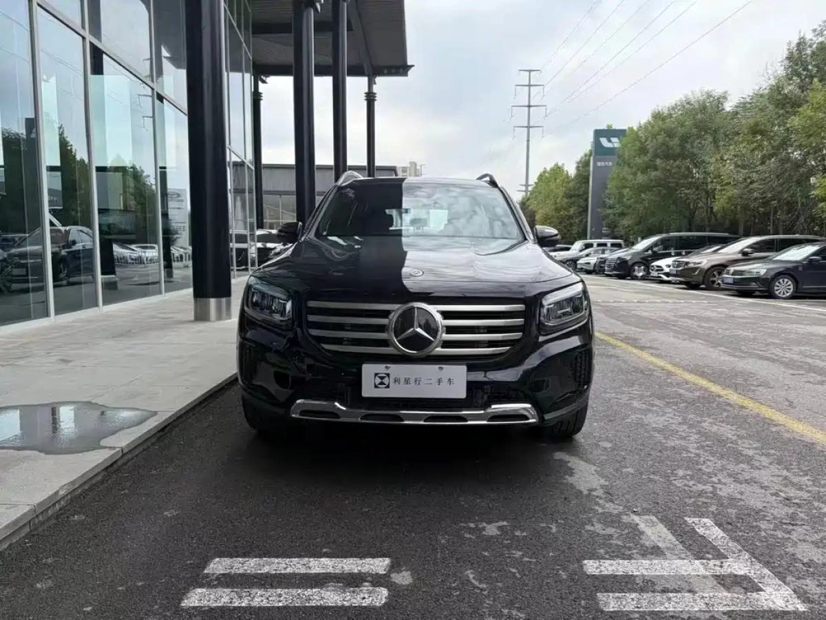 MERCEDES BENZ GLB