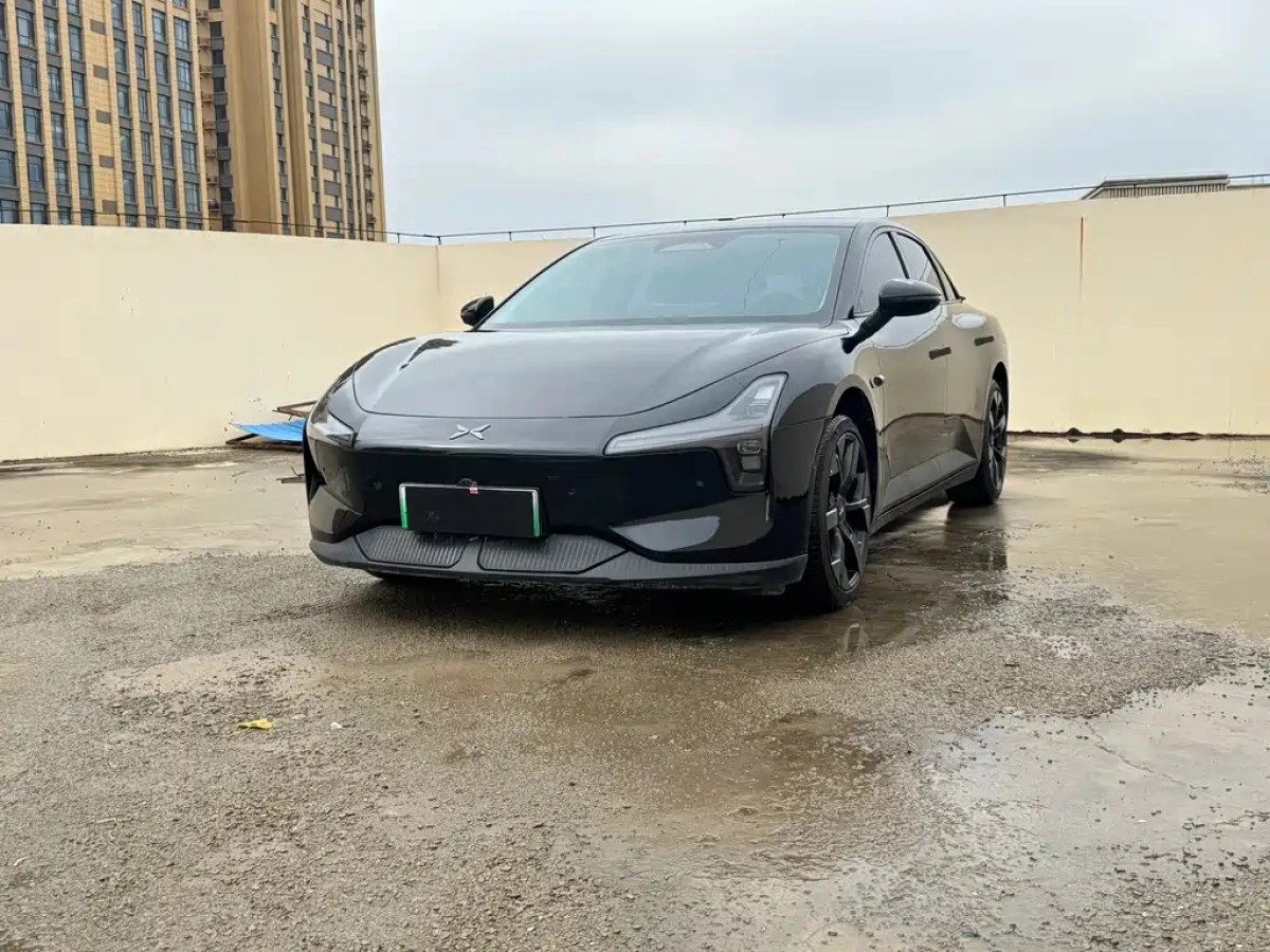 XPENG MOTORS MONA M03