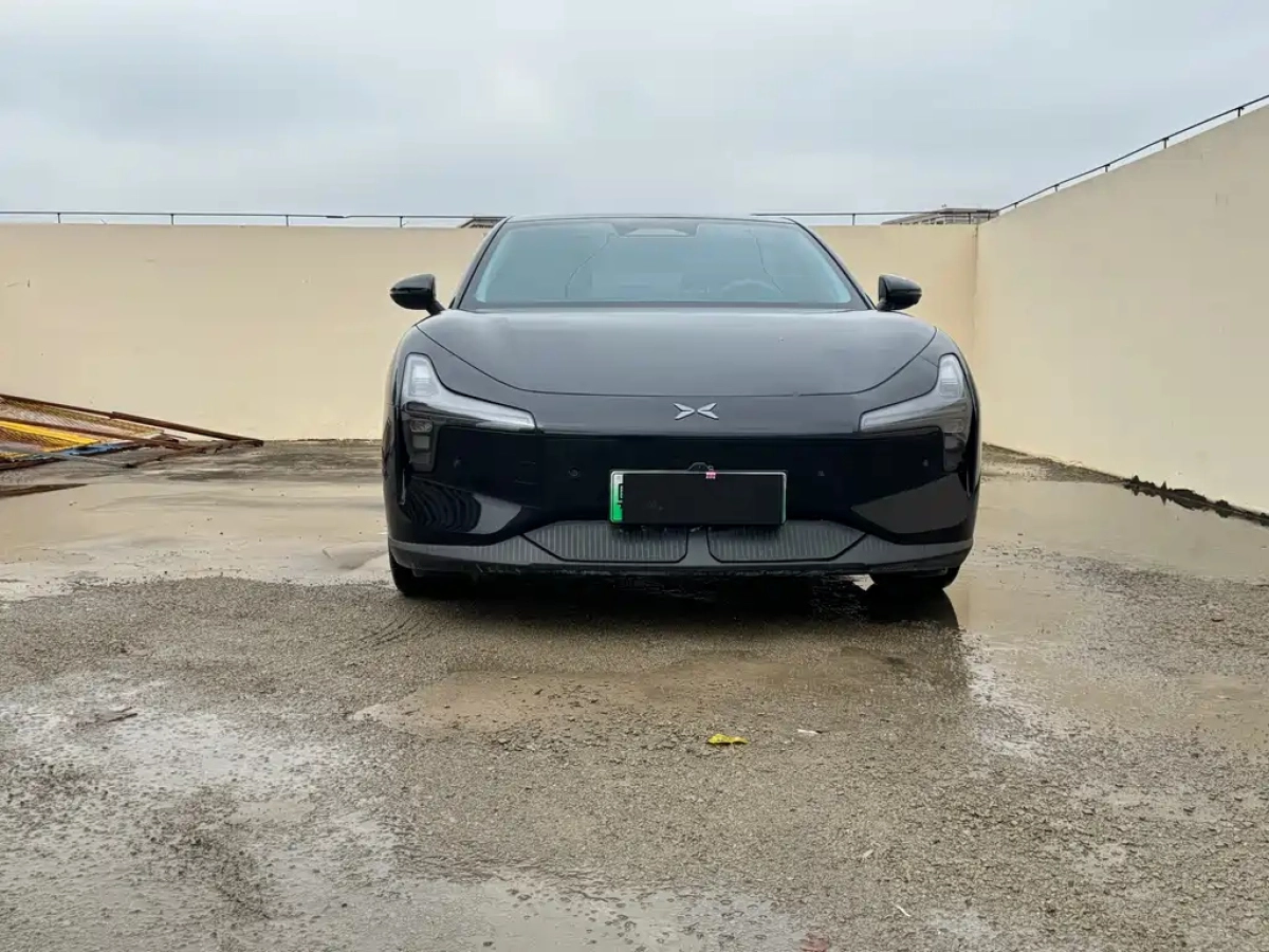 XPENG MOTORS MONA M03