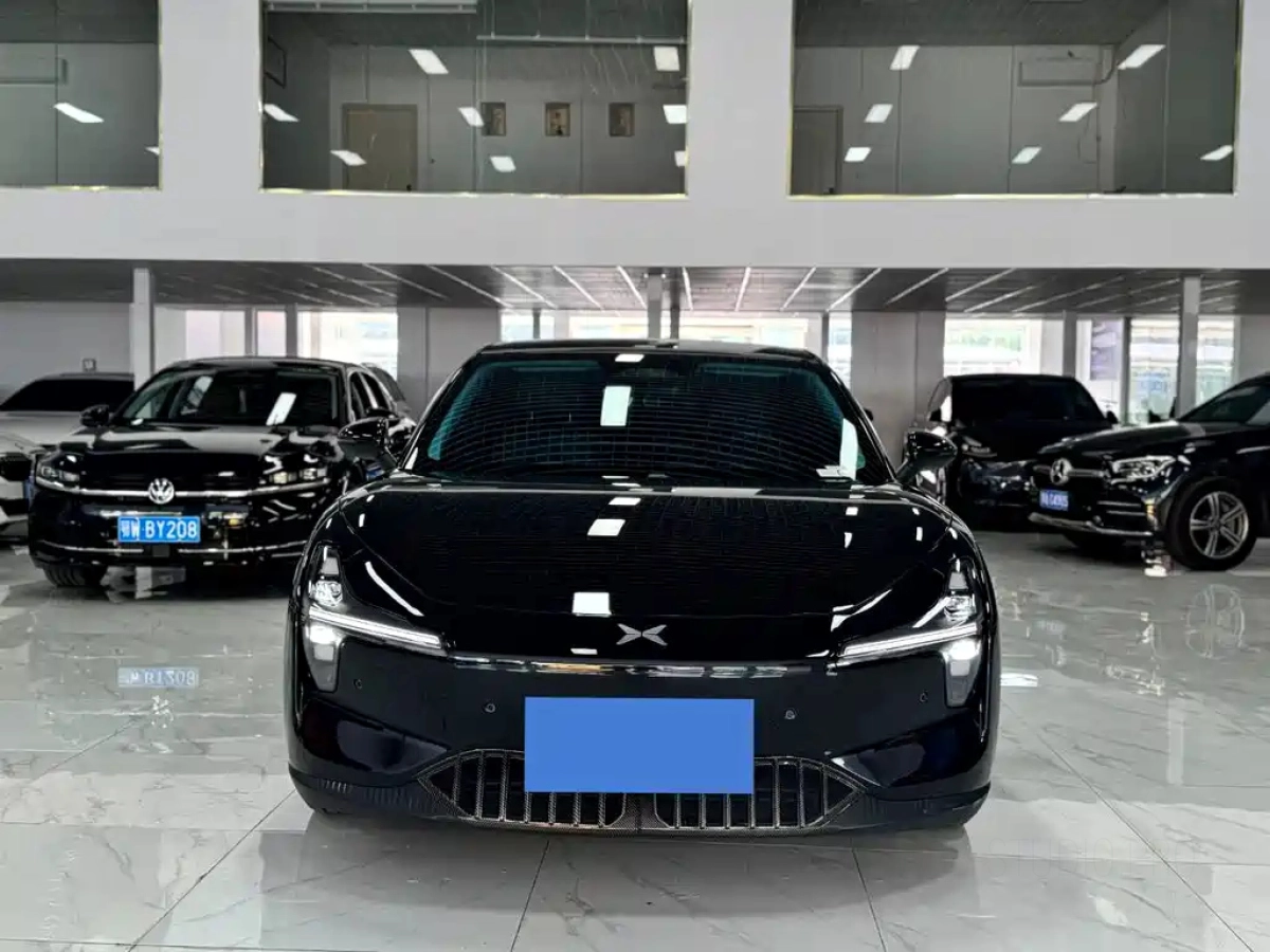 XPENG MOTORS MONA M03