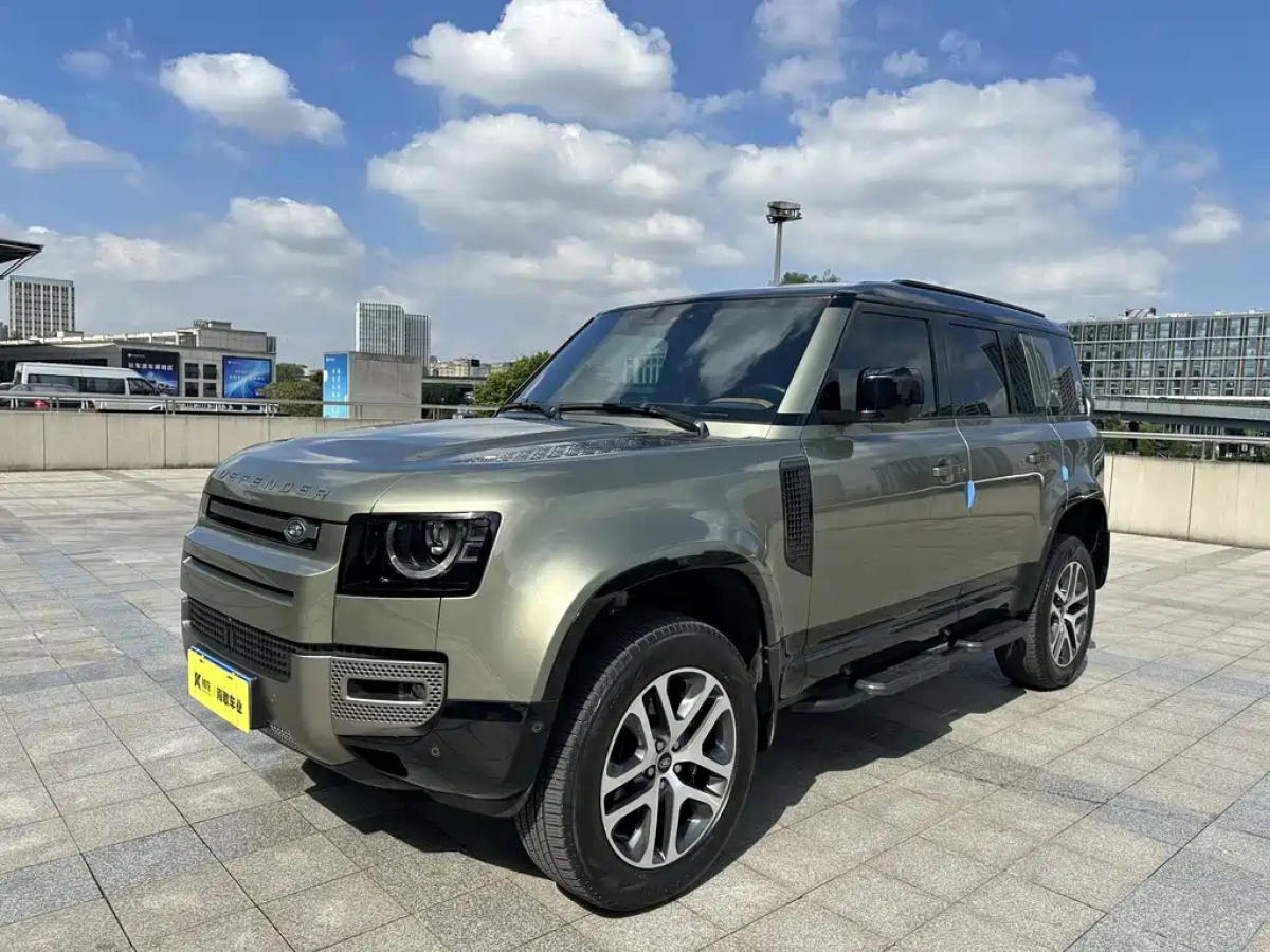 LAND ROVER DEFENDER